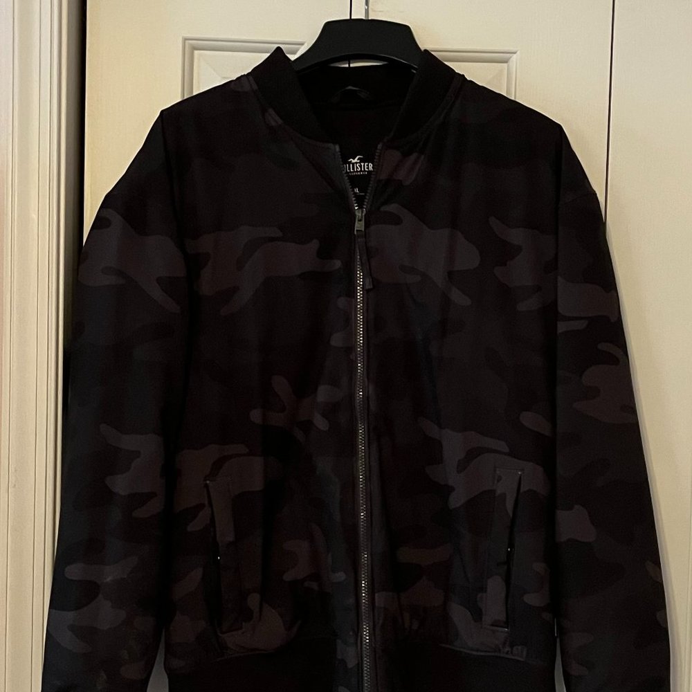 Hollister camo jacket